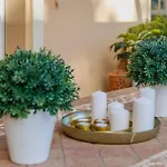 Elviria Relax Garden House